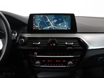 BMW 530i Lim. M-Sport  SHADOW VCOCKPIT KAM ALCANTARA