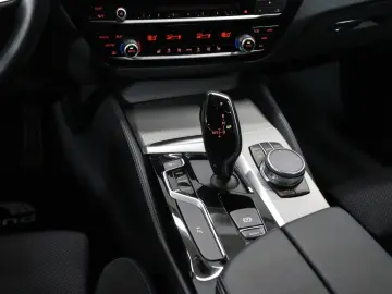 BMW 530i Lim. M-Sport  SHADOW VCOCKPIT KAM ALCANTARA