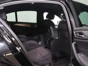 BMW 530i Lim. M-Sport  SHADOW VCOCKPIT KAM ALCANTARA