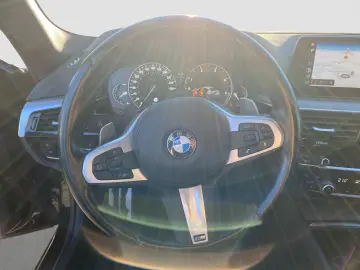 BMW 530d xDrive    M-Sport LED AHK HUD H&K Carplay