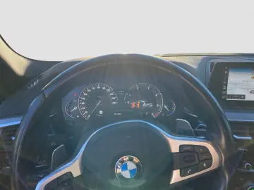 BMW 530d xDrive    M-Sport LED AHK HUD H&K Carplay