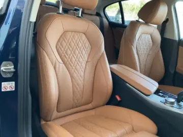 BMW 520 d xDr Lim HUD AHK Navi Dig Cockpit Soundsyst