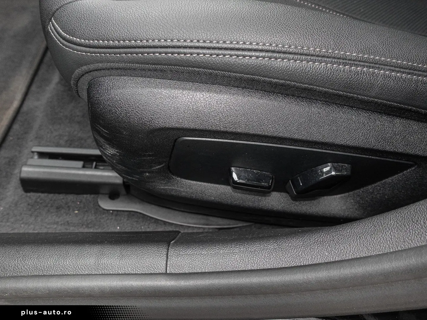 BMW 520e Aut. AHK RFK NAVI LED Sound Syst. PDC V H D