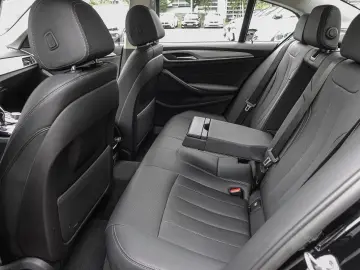 BMW 520e Aut. AHK RFK NAVI LED Sound Syst. PDC V H D