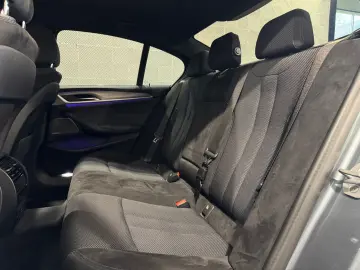 BMW 530i Lim. xDr. M SPORT LED-ACC-H&K-HUD-R.KAM-AHK