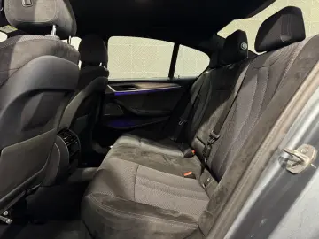 BMW 530i Lim. xDr. M SPORT LED-ACC-H&K-HUD-R.KAM-AHK