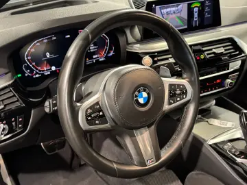 BMW 530i Lim. xDr. M SPORT LED-ACC-H&K-HUD-R.KAM-AHK