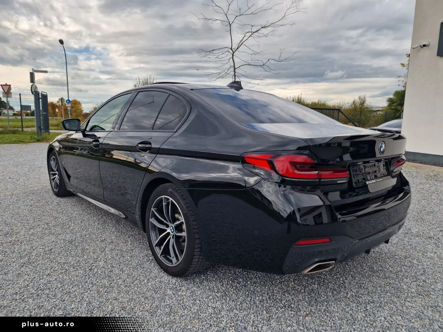 BMW 520d M Sport  AHK RFK Driv.Ass.Prof. Leder HiFi