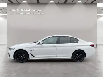BMW 530e Limousine M Sport LiveCockpitProf Kamera