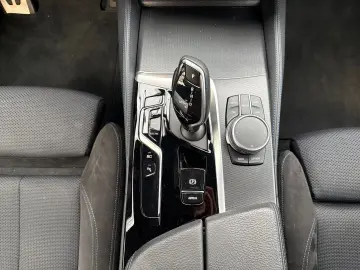 BMW 530 e Limousine Hybrid M Sport Laser Head Up H K