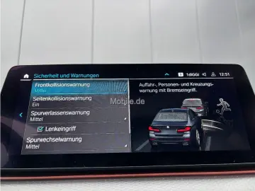 BMW 530e M-Paket el.AHK HeadUP Glasdach Driv.Ass.Pro