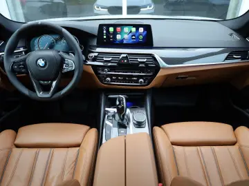 BMW 540i xDrive HUD LASER 4xSHZ LHZ TOTW KAMERA R20