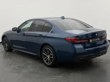 BMW 530e xDrive  LASER M-SPORT CAM DA-PROF HUD H K
