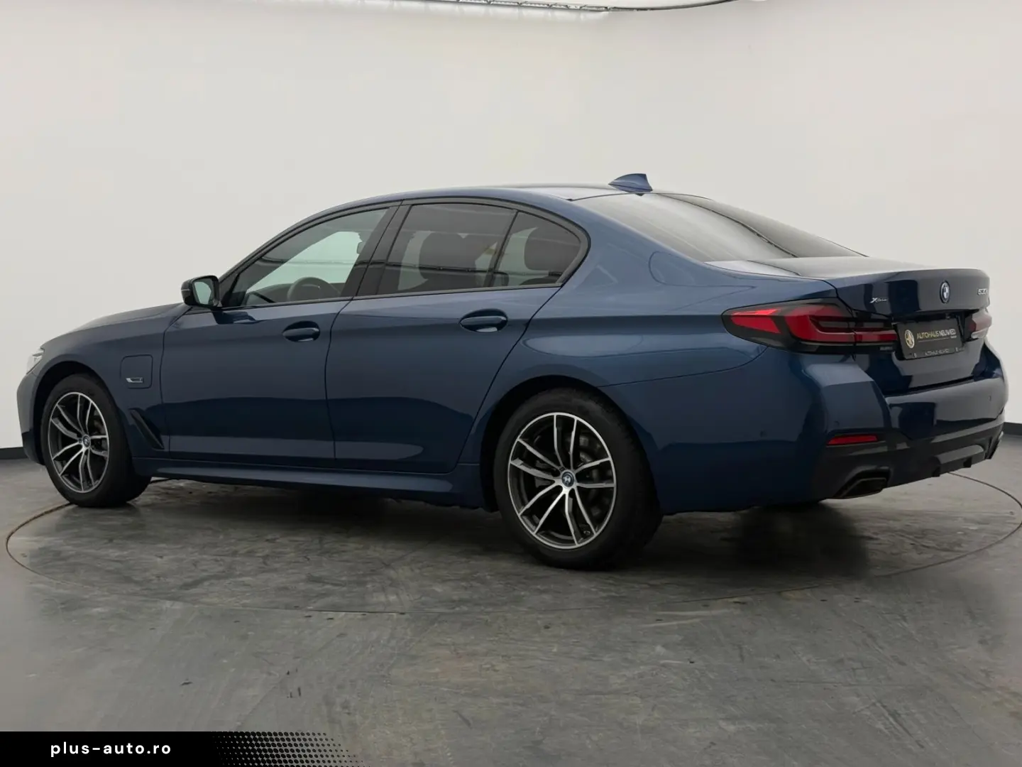 BMW 530e xDrive  LASER M-SPORT CAM DA-PROF HUD H K