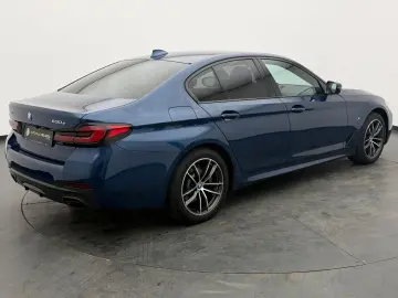 BMW 530e xDrive  LASER M-SPORT CAM DA-PROF HUD H K
