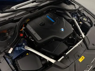 BMW 530e xDrive  LASER M-SPORT CAM DA-PROF HUD H K