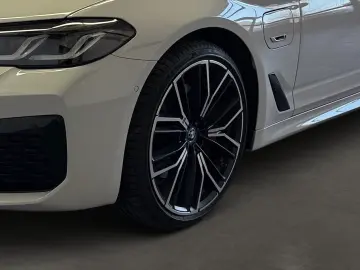BMW 530eLim. M Sport PRO a.LED Navi Kamera Leder PDC