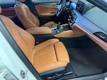 BMW 530eLim. M Sport PRO a.LED Navi Kamera Leder PDC