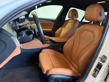 BMW 530eLim. M Sport PRO a.LED Navi Kamera Leder PDC