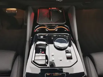 BMW 520i M Sport Lüft ACC PAs 360  ha&ka 4xSHZ el.Si