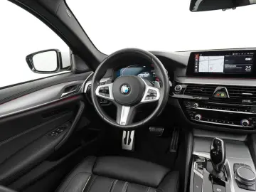 BMW 520 5-serie 520i High Executive Edition M Pakket