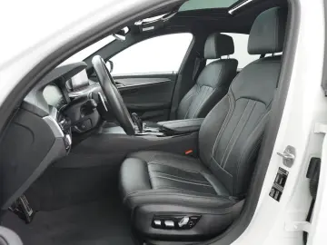BMW 520 5-serie 520i High Executive Edition M Pakket