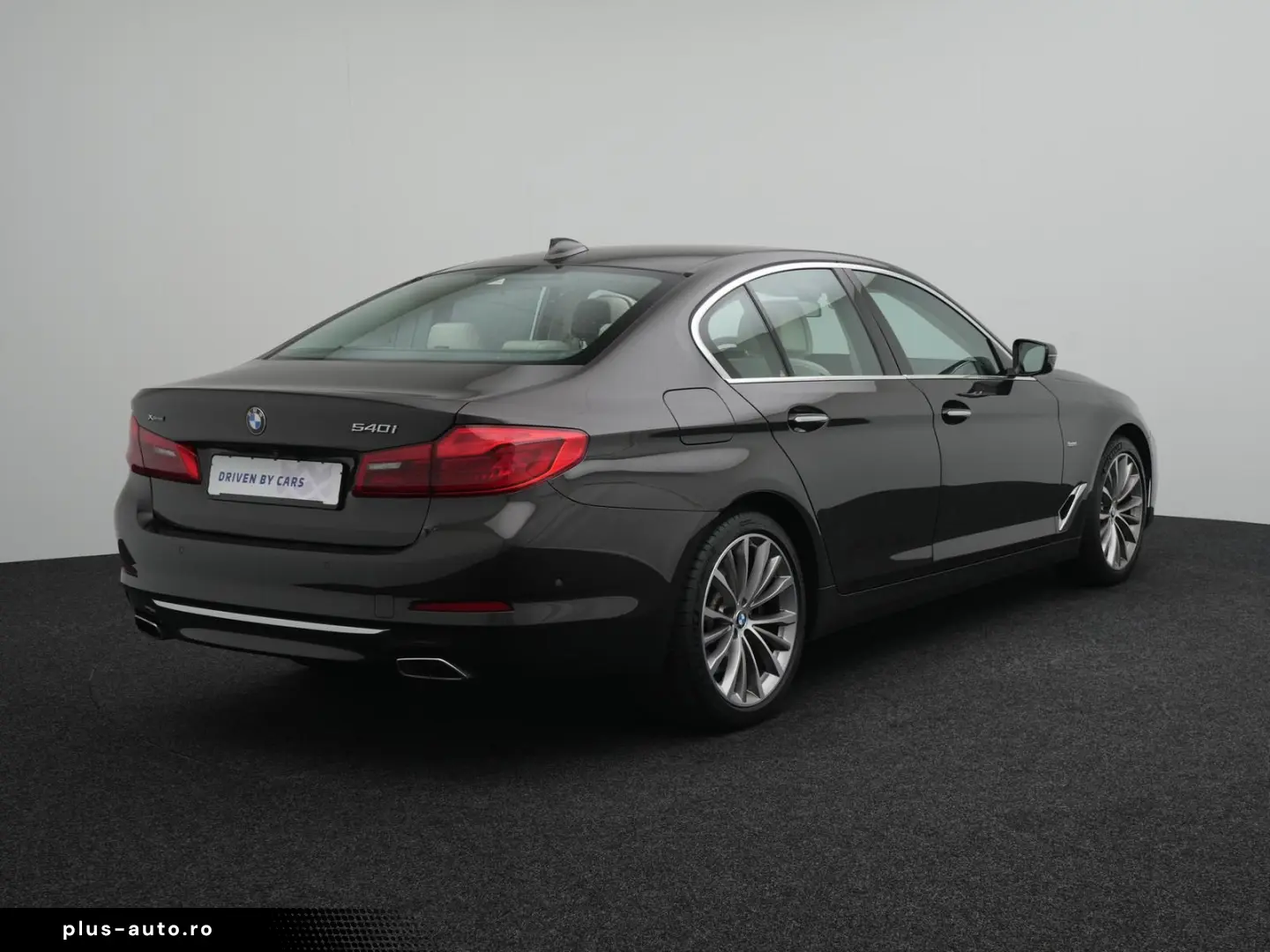BMW 540i xDrive Luxury Line HUD DACH H&K MEMO ACC