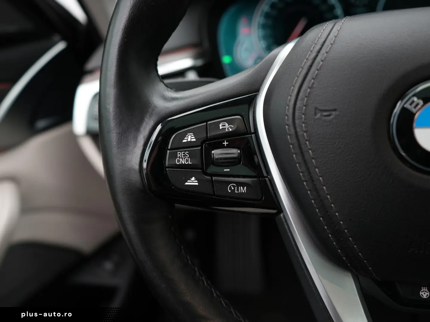 BMW 540i xDrive Luxury Line HUD DACH H&K MEMO ACC