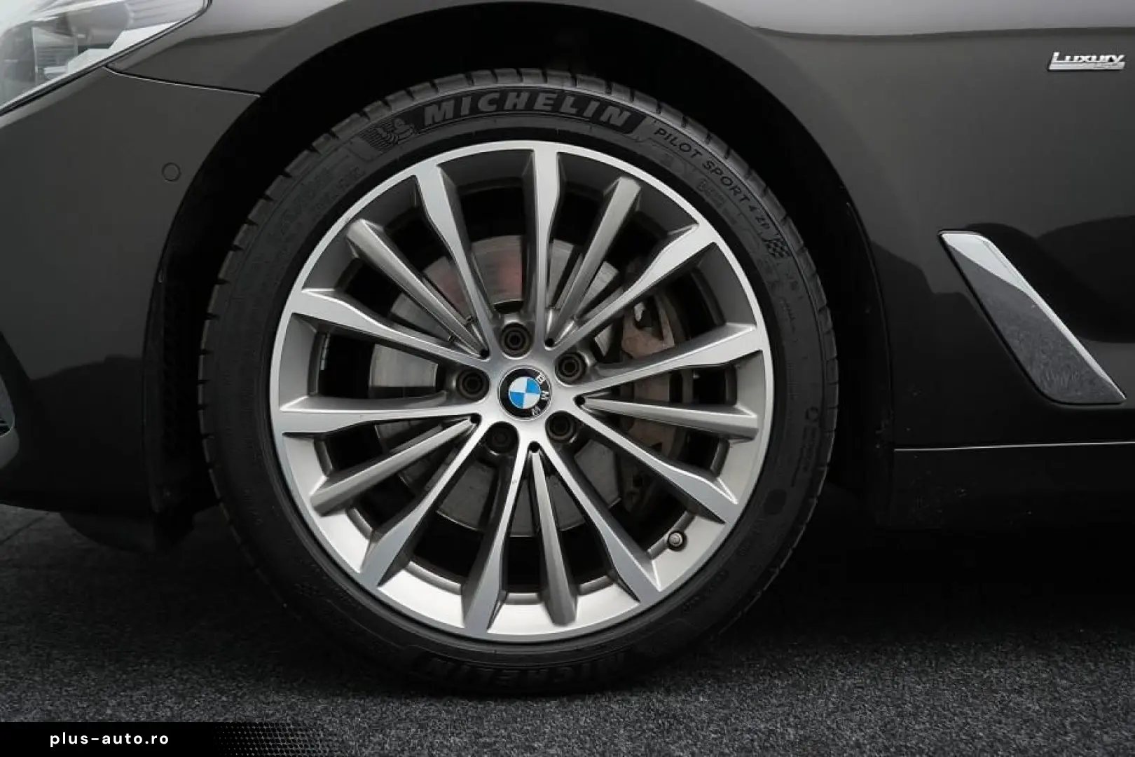 BMW 540i xDrive Luxury Line HUD DACH H&K MEMO ACC