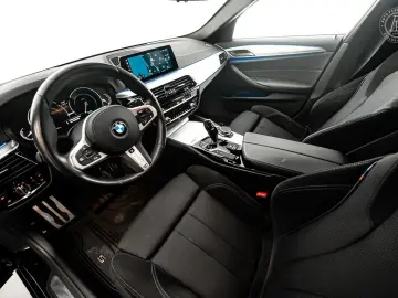 BMW 530e Sedan M-Sport