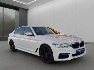 BMW 525d Lim. M-SPORT LED NAVI SPORTSITZ PDC SHZ 19