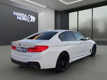 BMW 525d Lim. M-SPORT LED NAVI SPORTSITZ PDC SHZ 19