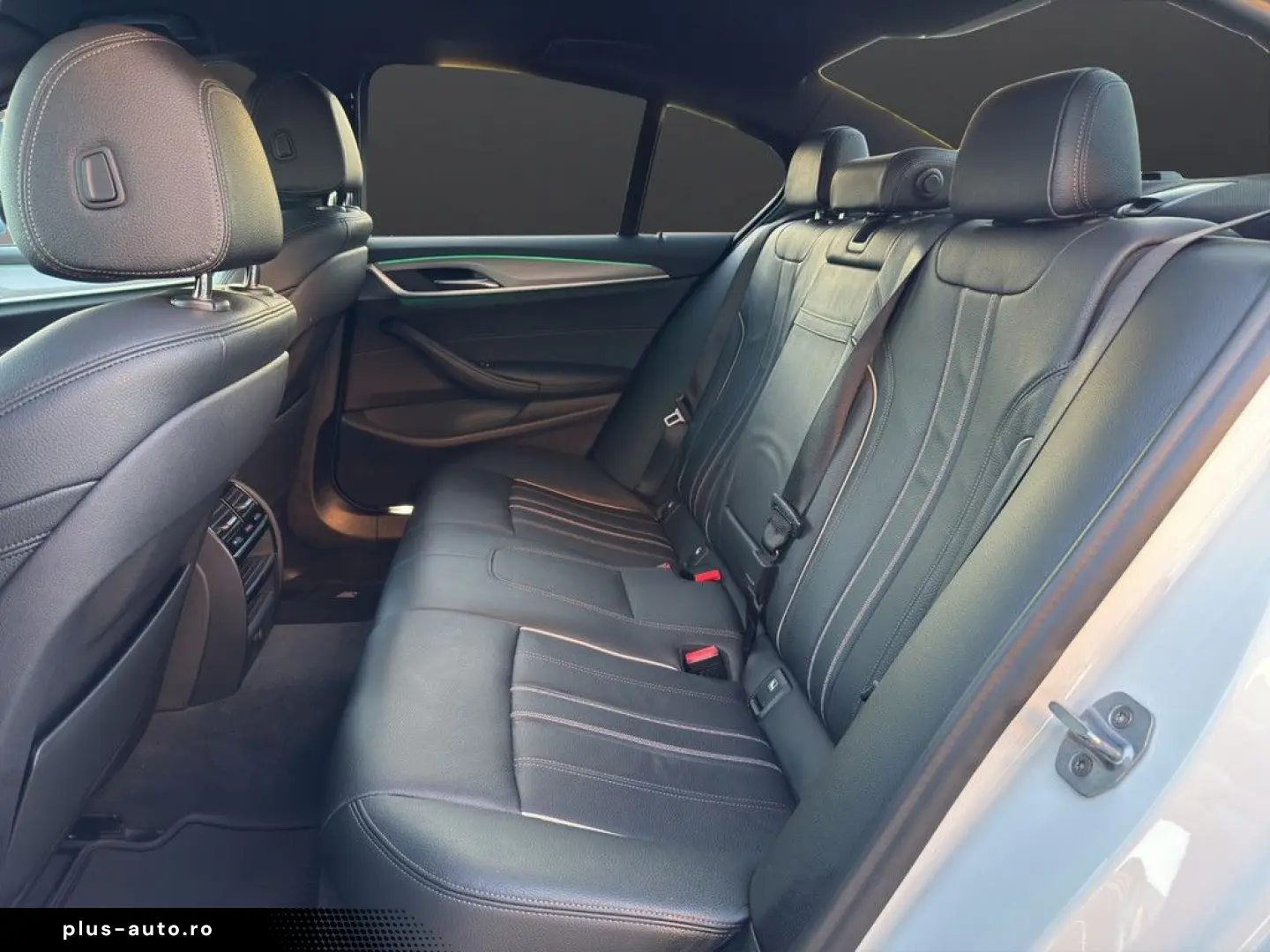 BMW 525d Lim. M-SPORT LED NAVI SPORTSITZ PDC SHZ 19