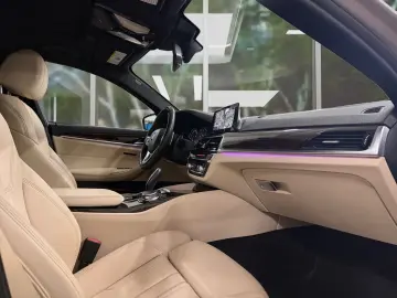 BMW 530 i xDrive Automatik M-Sportpaket   Insp. Neu