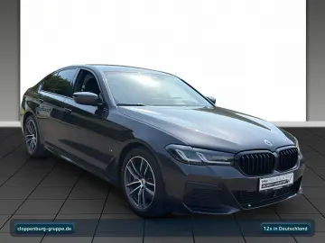 BMW 520d xDrive Limousine M Sportpaket AHK StHz Navi