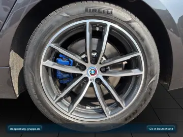 BMW 520d xDrive Limousine M Sportpaket AHK StHz Navi