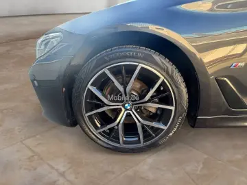 BMW 520d M Sportpaket   GARANTIE-bis-05.2028