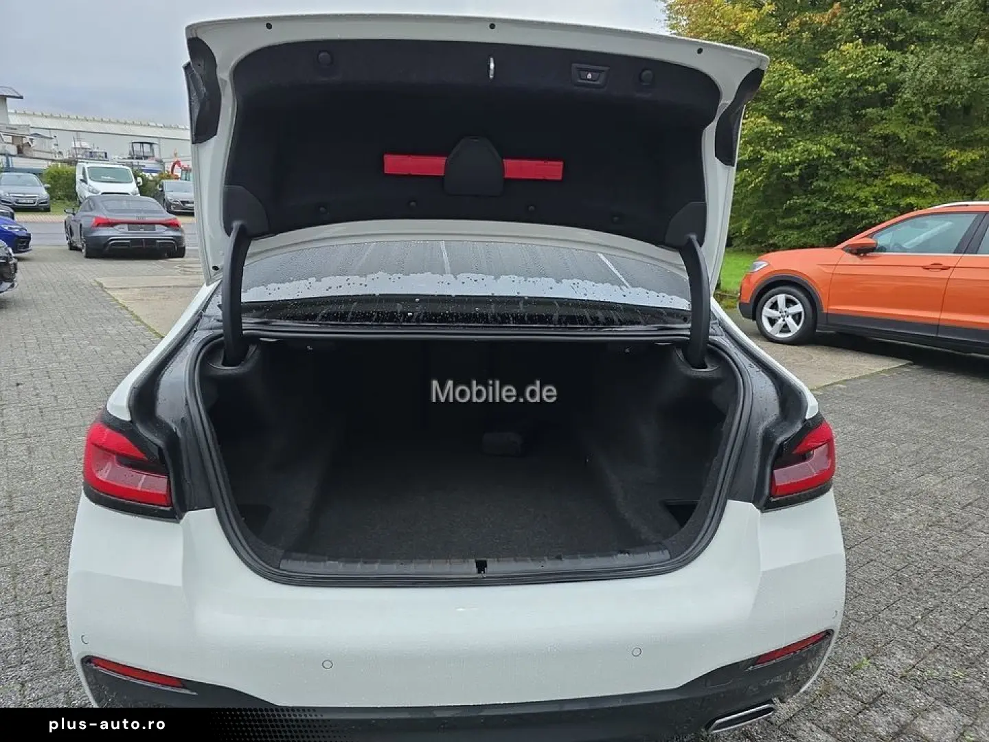 BMW 520d M Sportpaket   GARANTIE-bis-05.2028