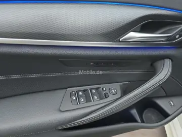 BMW 520d M Sportpaket   GARANTIE-bis-05.2028