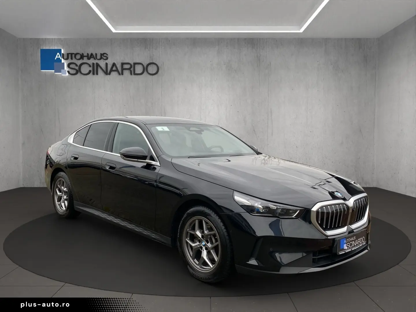 BMW 520 i NAVI HeadUp 360 Cam Sitzlüftung Memory H&K