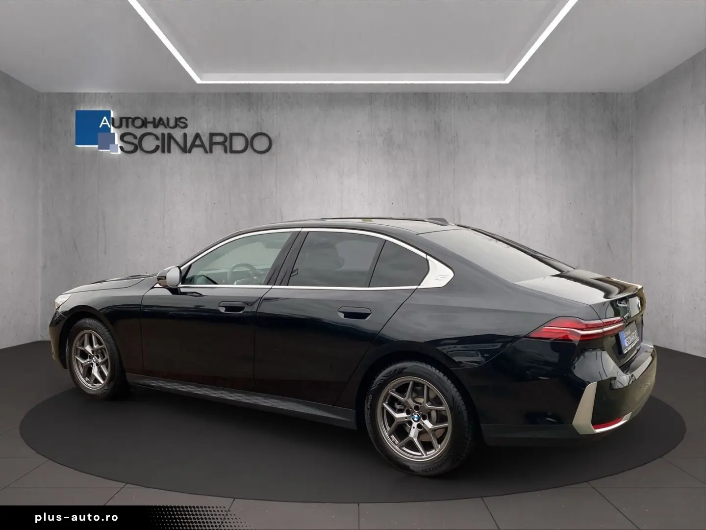 BMW 520 i NAVI HeadUp 360 Cam Sitzlüftung Memory H&K