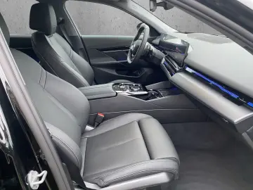 BMW 520 i NAVI HeadUp 360 Cam Sitzlüftung Memory H&K