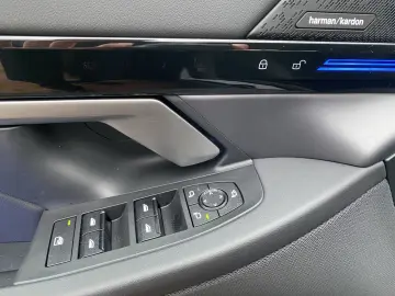 BMW 520 i NAVI HeadUp 360 Cam Sitzlüftung Memory H&K