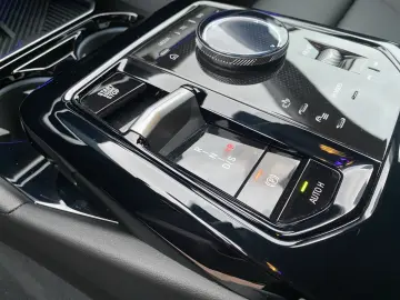 BMW 520 i NAVI HeadUp 360 Cam Sitzlüftung Memory H&K