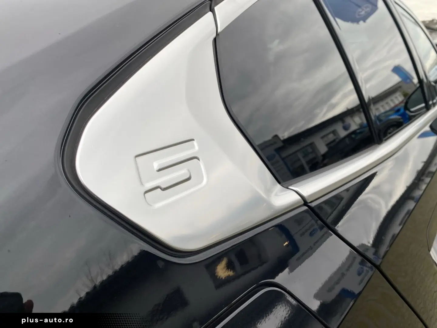 BMW 520 i NAVI HeadUp 360 Cam Sitzlüftung Memory H&K