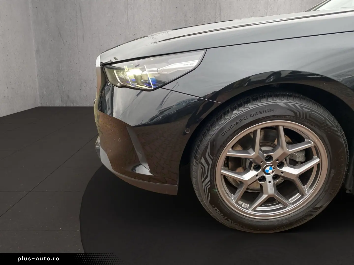 BMW 520 i NAVI HeadUp 360 Cam Sitzlüftung Memory H&K