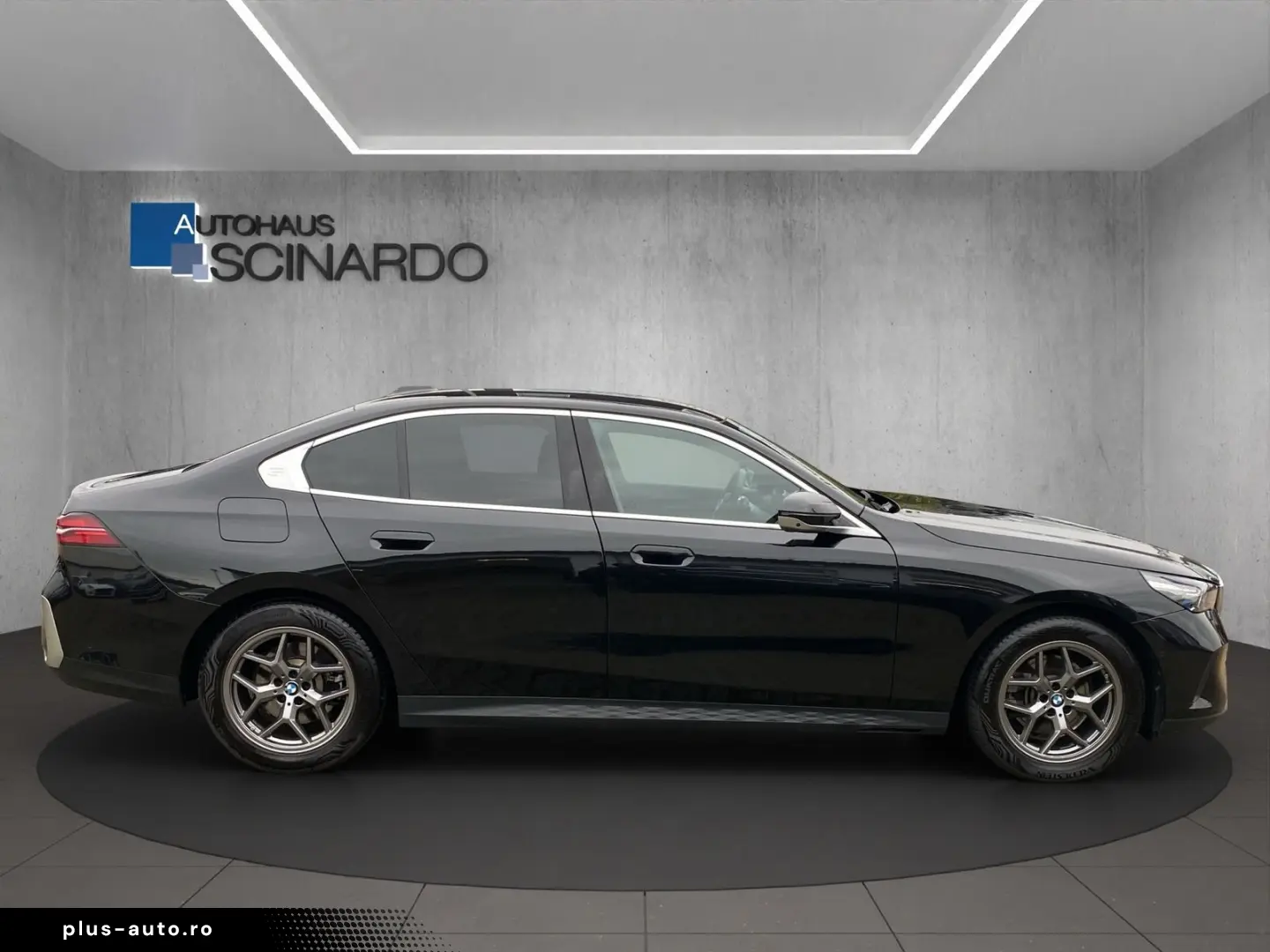 BMW 520 i NAVI HeadUp 360 Cam Sitzlüftung Memory H&K