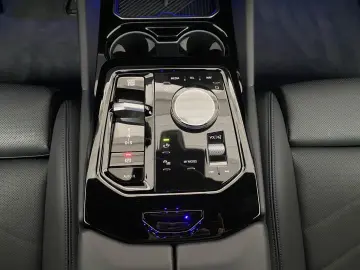 BMW 520d Limousine M Sport HUD LC Prof. DA Pro H K