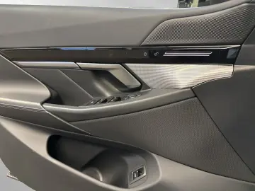 BMW 520d M Sport 19 LMR DrivingAssistantPlus