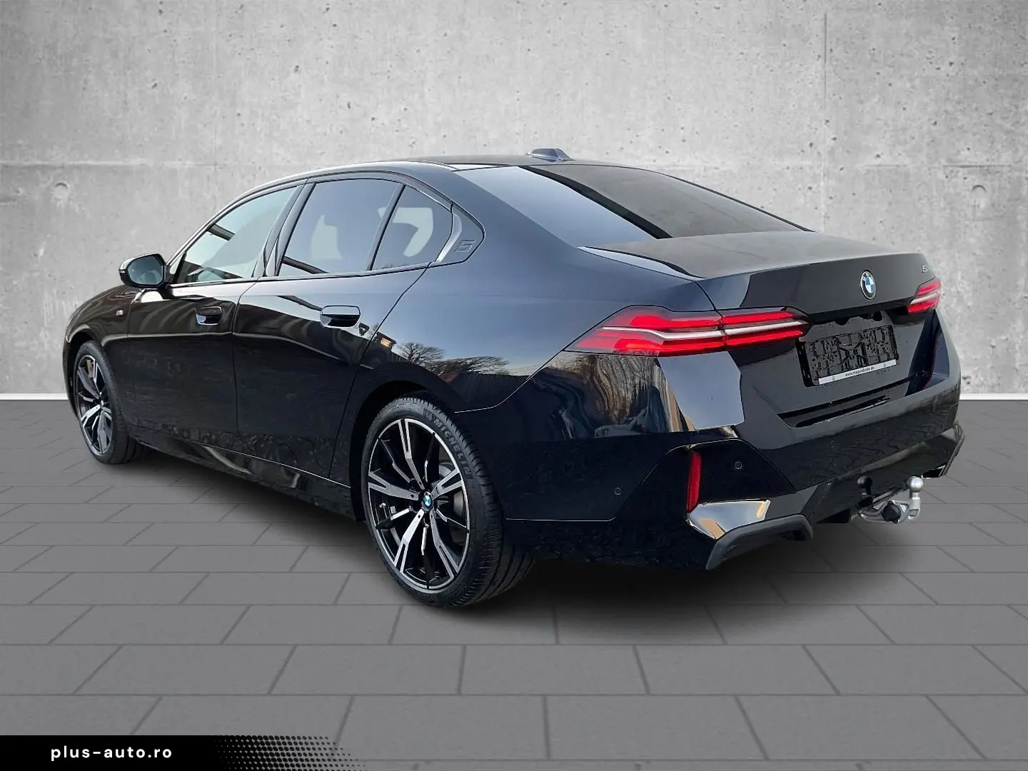 BMW 520 i M Sportpaket AHK ACC Navi LED  Alarm Sound